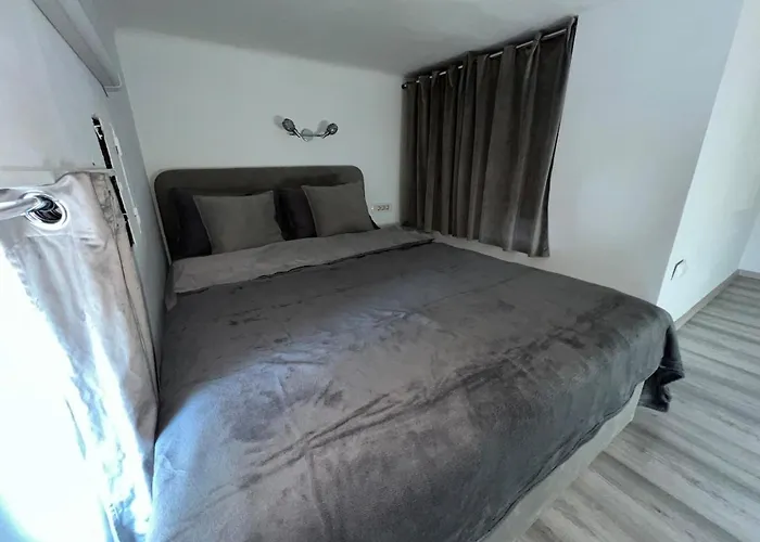 Appartement Cc Vic *